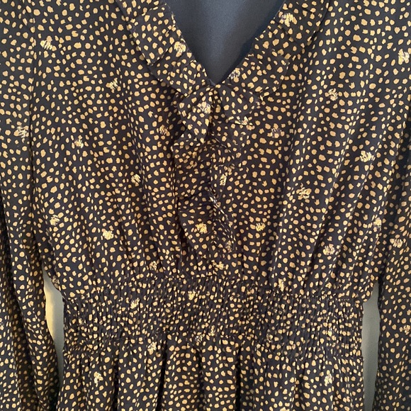 Cute sparkle dress - Picture 2 of 3